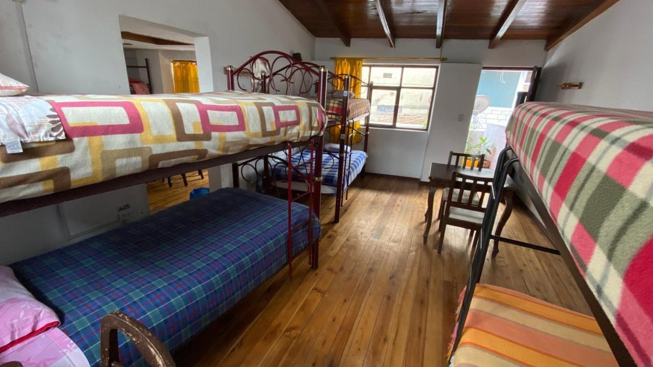 Hostal La Guayunga Rooftop Quito Exterior photo